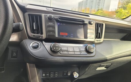 Toyota RAV4, 2013 год, 1 650 000 рублей, 10 фотография