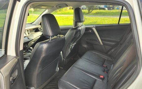 Toyota RAV4, 2013 год, 1 650 000 рублей, 9 фотография