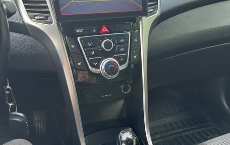 Hyundai i30 II рестайлинг, 2012 год, 990 000 рублей, 14 фотография