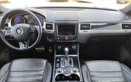 Volkswagen Touareg III, 2016 год, 2 550 000 рублей, 10 фотография