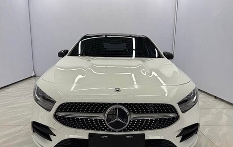 Mercedes-Benz A-Класс, 2021 год, 2 050 000 рублей, 1 фотография
