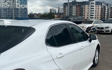 Toyota Camry, 2019 год, 3 100 000 рублей, 4 фотография