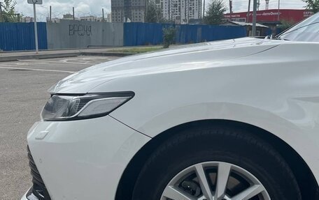 Toyota Camry, 2019 год, 3 100 000 рублей, 7 фотография