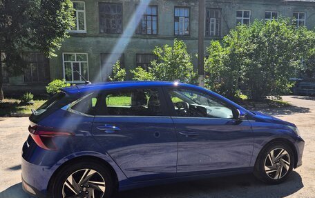 Hyundai i20 III, 2023 год, 1 850 000 рублей, 2 фотография
