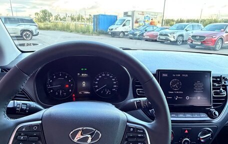 Hyundai Solaris II рестайлинг, 2020 год, 1 490 000 рублей, 4 фотография