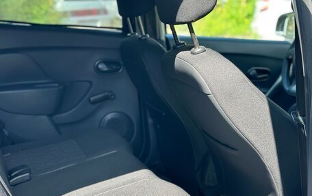 Renault Sandero II рестайлинг, 2016 год, 850 000 рублей, 23 фотография