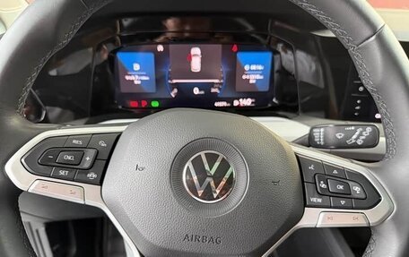 Volkswagen Golf VIII, 2023 год, 1 980 000 рублей, 4 фотография