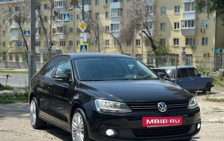 Volkswagen Jetta VI, 2012 год, 850 000 рублей, 3 фотография