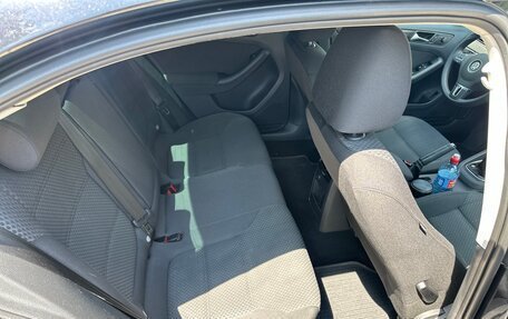 Volkswagen Jetta VI, 2012 год, 850 000 рублей, 27 фотография