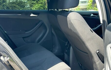 Volkswagen Jetta VI, 2012 год, 850 000 рублей, 24 фотография