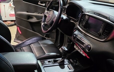 KIA Sorento III Prime рестайлинг, 2018 год, 2 750 000 рублей, 8 фотография