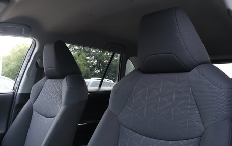 Toyota RAV4, 2019 год, 3 570 000 рублей, 14 фотография