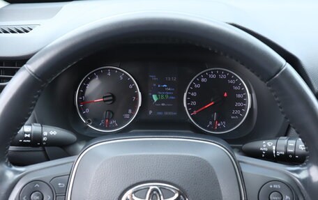 Toyota RAV4, 2019 год, 3 570 000 рублей, 11 фотография