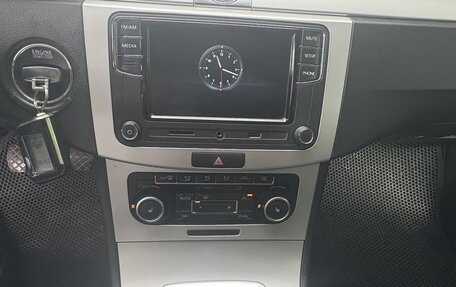 Volkswagen Passat B7, 2011 год, 1 161 700 рублей, 12 фотография