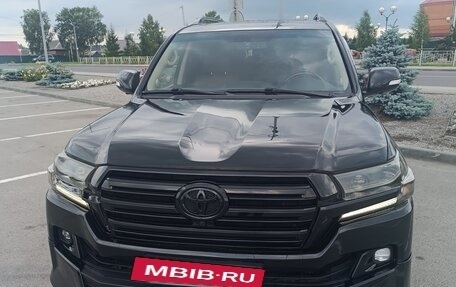 Toyota Land Cruiser 200, 2014 год, 3 600 000 рублей, 2 фотография
