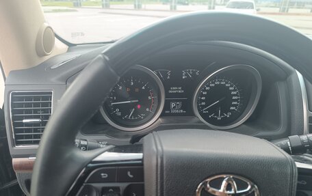 Toyota Land Cruiser 200, 2014 год, 3 600 000 рублей, 7 фотография