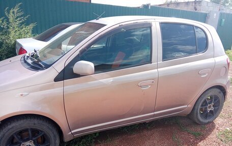 Toyota Vitz, 2001 год, 200 000 рублей, 2 фотография