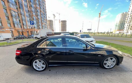 Mercedes-Benz E-Класс, 2011 год, 1 390 000 рублей, 4 фотография