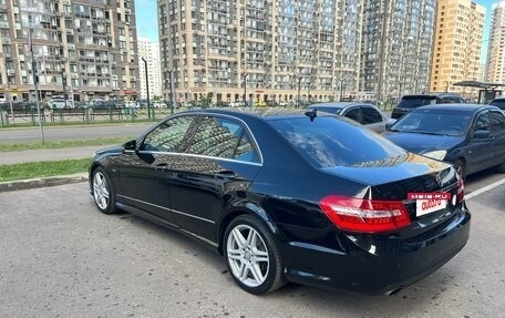 Mercedes-Benz E-Класс, 2011 год, 1 390 000 рублей, 7 фотография