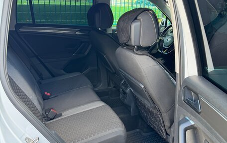 Volkswagen Tiguan II, 2018 год, 2 300 000 рублей, 9 фотография