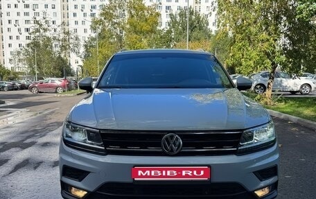 Volkswagen Tiguan II, 2018 год, 2 300 000 рублей, 10 фотография