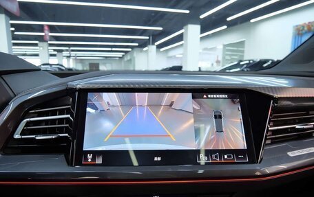 Audi Q4 e-tron, 2023 год, 3 495 000 рублей, 4 фотография