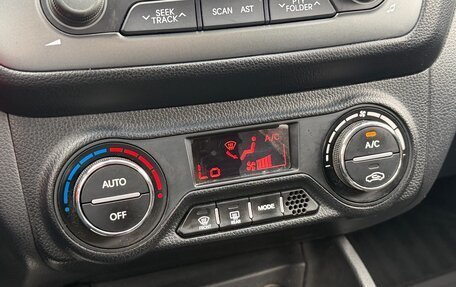 KIA Rio III рестайлинг, 2014 год, 990 000 рублей, 16 фотография