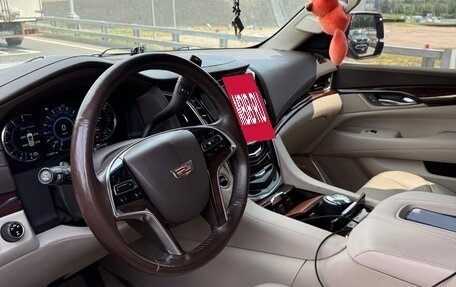 Cadillac Escalade IV, 2016 год, 4 950 000 рублей, 9 фотография