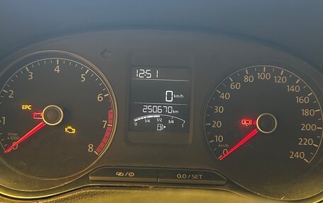 Volkswagen Polo VI (EU Market), 2018 год, 820 000 рублей, 26 фотография