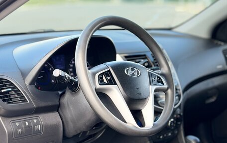 Hyundai Solaris II рестайлинг, 2013 год, 850 000 рублей, 16 фотография