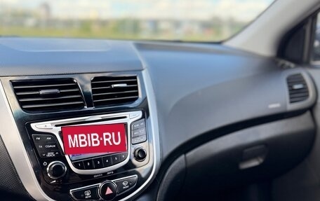Hyundai Solaris II рестайлинг, 2013 год, 850 000 рублей, 17 фотография