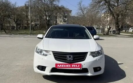 Honda Accord VIII рестайлинг, 2012 год, 1 400 000 рублей, 3 фотография