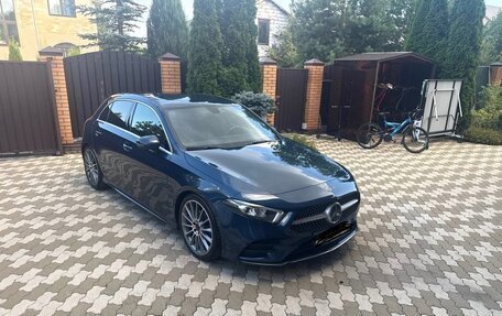 Mercedes-Benz A-Класс, 2020 год, 2 400 000 рублей, 3 фотография