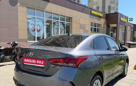 Hyundai Solaris II рестайлинг, 2021 год, 1 100 000 рублей, 2 фотография