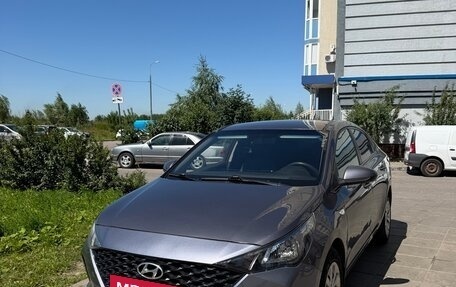 Hyundai Solaris II рестайлинг, 2021 год, 1 100 000 рублей, 4 фотография