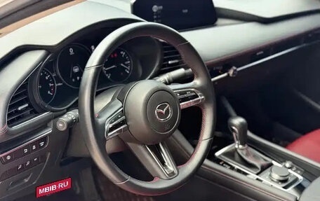 Mazda 3, 2022 год, 1 650 000 рублей, 9 фотография
