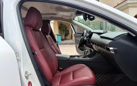 Mazda 3, 2022 год, 1 650 000 рублей, 10 фотография