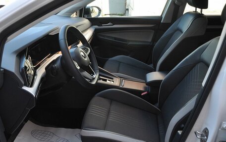 Volkswagen Golf VIII, 2022 год, 2 450 000 рублей, 10 фотография