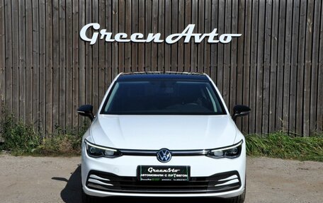 Volkswagen Golf VIII, 2022 год, 2 450 000 рублей, 8 фотография