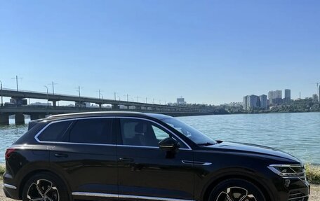 Volkswagen Touareg III, 2021 год, 6 700 000 рублей, 1 фотография