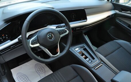 Volkswagen Golf VIII, 2022 год, 2 450 000 рублей, 16 фотография