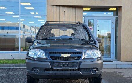 Chevrolet Niva I рестайлинг, 2013 год, 550 000 рублей, 2 фотография