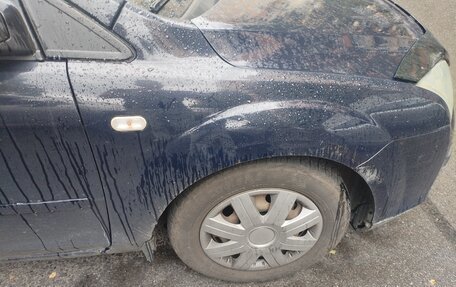 Ford Focus II рестайлинг, 2005 год, 250 000 рублей, 21 фотография