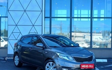 KIA Rio III рестайлинг, 2016 год, 989 000 рублей, 3 фотография
