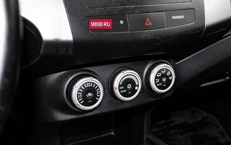 Mitsubishi Outlander III рестайлинг 3, 2007 год, 950 000 рублей, 18 фотография