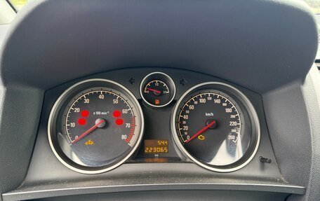 Opel Zafira B, 2006 год, 550 000 рублей, 16 фотография