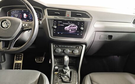 Volkswagen Tiguan II, 2020 год, 2 391 000 рублей, 15 фотография