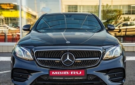 Mercedes-Benz E-Класс, 2019 год, 2 848 000 рублей, 2 фотография