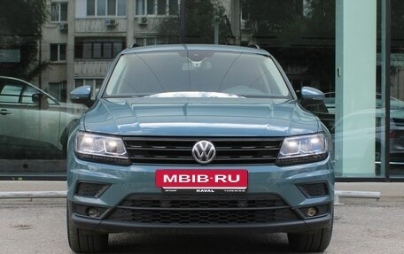 Volkswagen Tiguan II, 2019 год, 2 450 000 рублей, 2 фотография