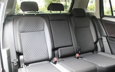 Volkswagen Tiguan II, 2019 год, 2 450 000 рублей, 10 фотография